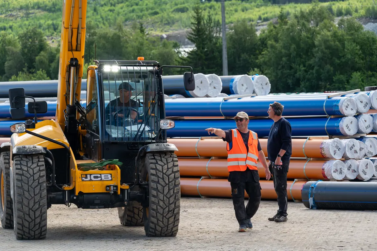 Ansatte jobber på spreng med opprydning
